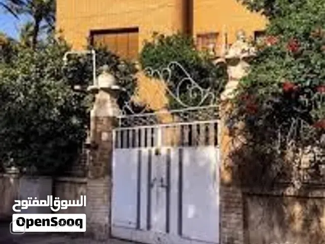 محتاج بيت لليجار لتنومه  كون بيه اقل شي غرفتين عائله صغيره — بيت أو فيلا في كركوك