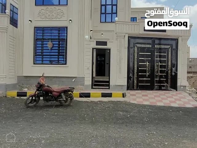 من العروض النادره فله للبيع مساحه 5 لبن الا ربع شارع12 قريب جدا لزفلت حر معمد السعر فقط 75 مليون — بيت أو فيلا في حضرموت