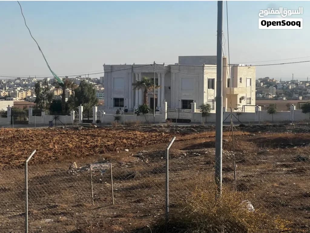أرض  سكنية في مادبا الحراوية مساحة 750 متر سكن ب كافة الخدمات — أرض في مادبا