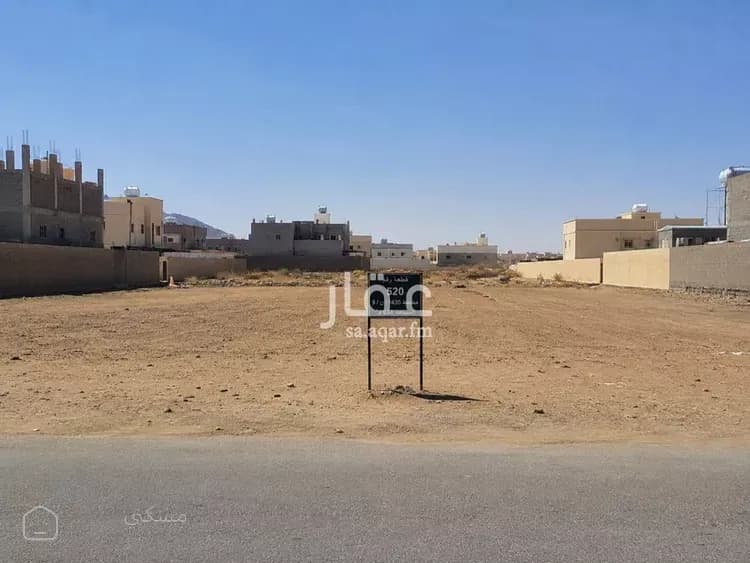 أرض للبيع في شارع برك 17 — أرض في نجران