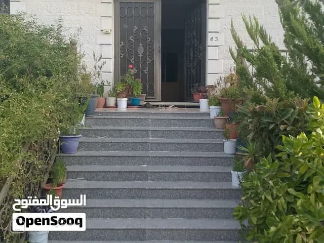 بيت للبيع في اربد/سموع الكورة /الحي الغربي/شارع ال12 — بيت أو فيلا في إربد