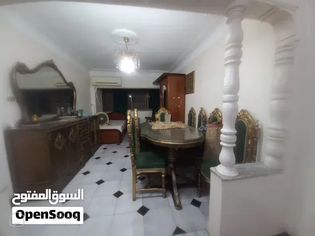 تعوينات الزهور عند المجمع الاسلامي دور ثاني اسانسير — شقة في بورسعيد