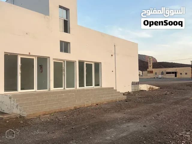 محلات للإيجار مقابل جامع المصطفى ( المركاض)  مباشره — محل في الحمراء