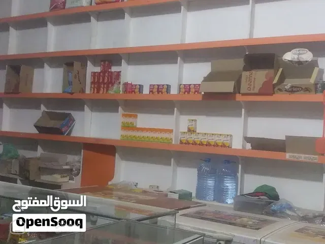 بقاله للبيع فتحتين في شملان — محل في صنعاء
