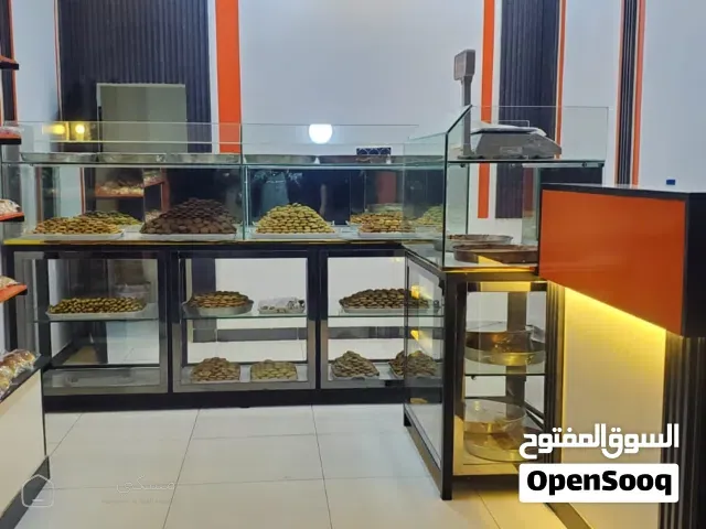 محل حلويات ومعجنات ومخبز — محل في صنعاء