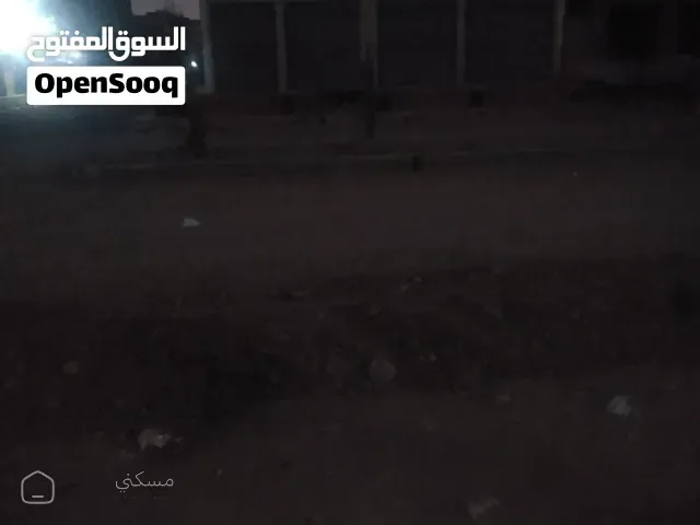 محلات للايجار في عدن قريب البيرق مول — محل في عدن